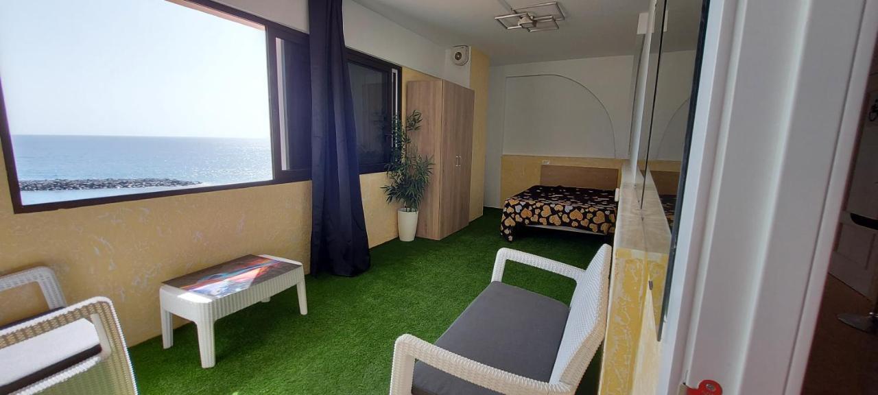 First Line Of The Ocean, 3 Bedrooms & Free Wifi Playa de las Americas  Exterior photo