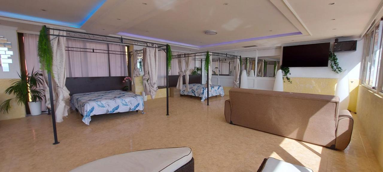 First Line Of The Ocean, 3 Bedrooms & Free Wifi Playa de las Americas  Exterior photo